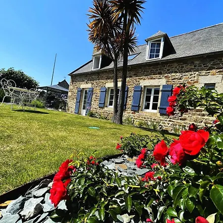 بيت ضيافة Maison Les Agapanthes. *